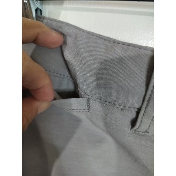 M676) Quiksilver Silver Amphibian Shorts Size 34 - Picture 7 of 11